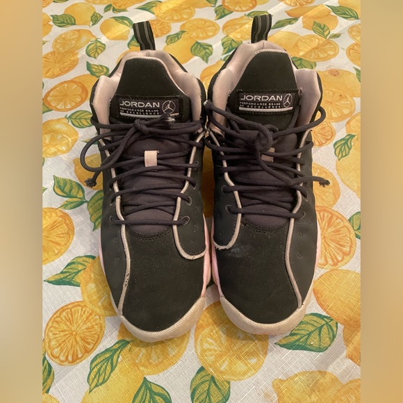 Nike Air Jordans - Picture 7 of 16